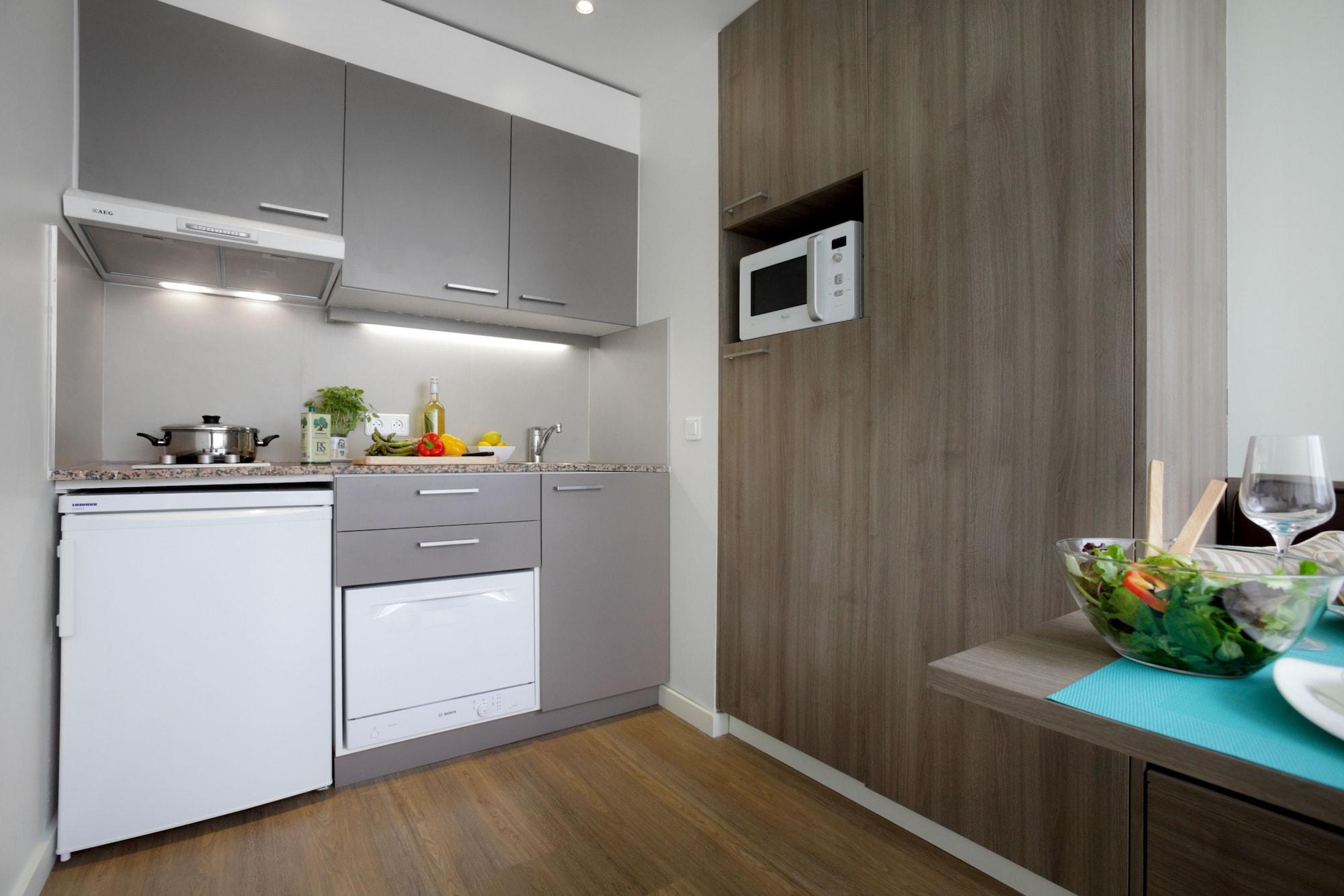 Aparthotel Citadines Toison D'Or Brussels Saint-Gilles Esterno foto