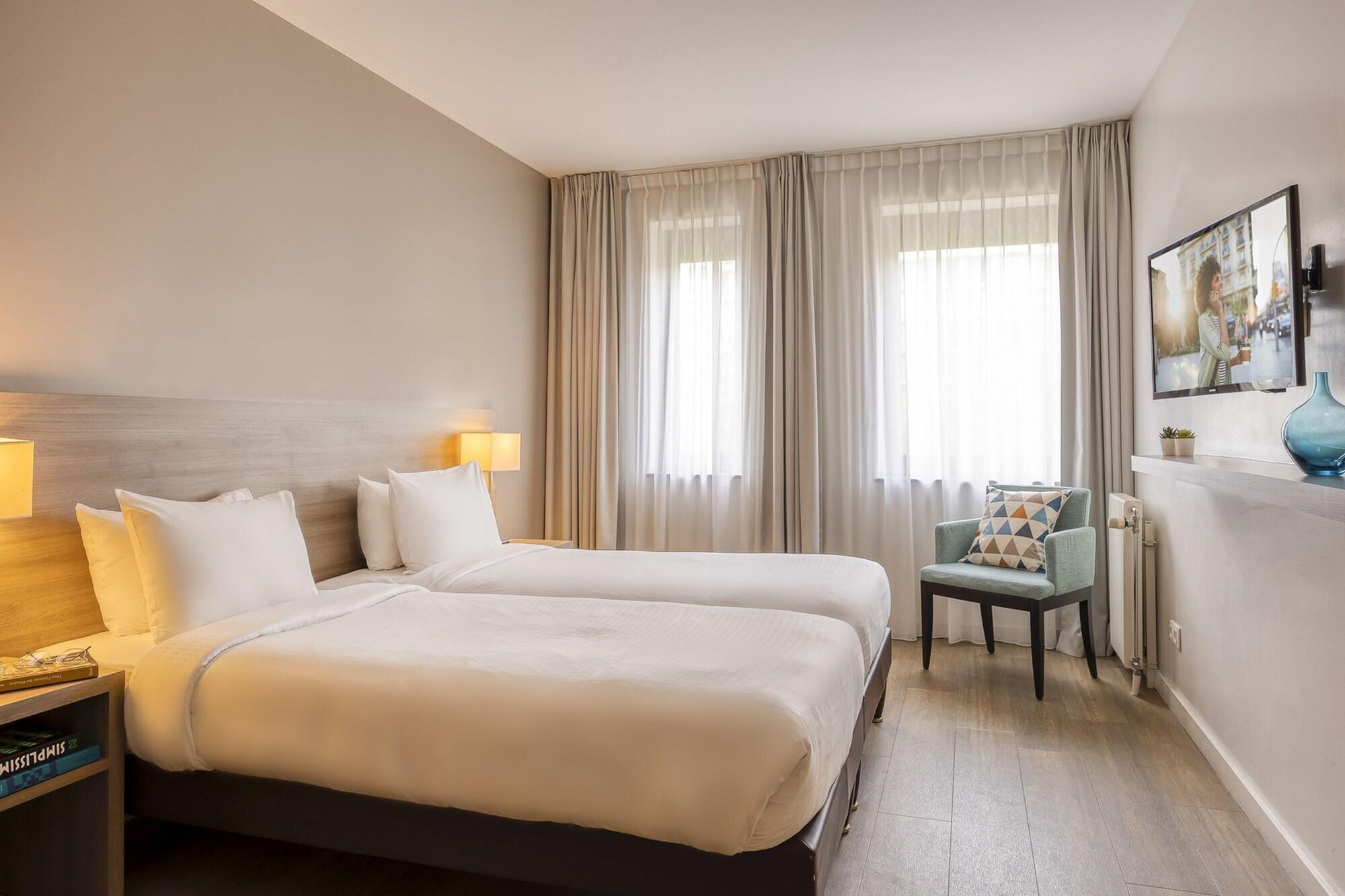 Aparthotel Citadines Toison D'Or Brussels Saint-Gilles Esterno foto