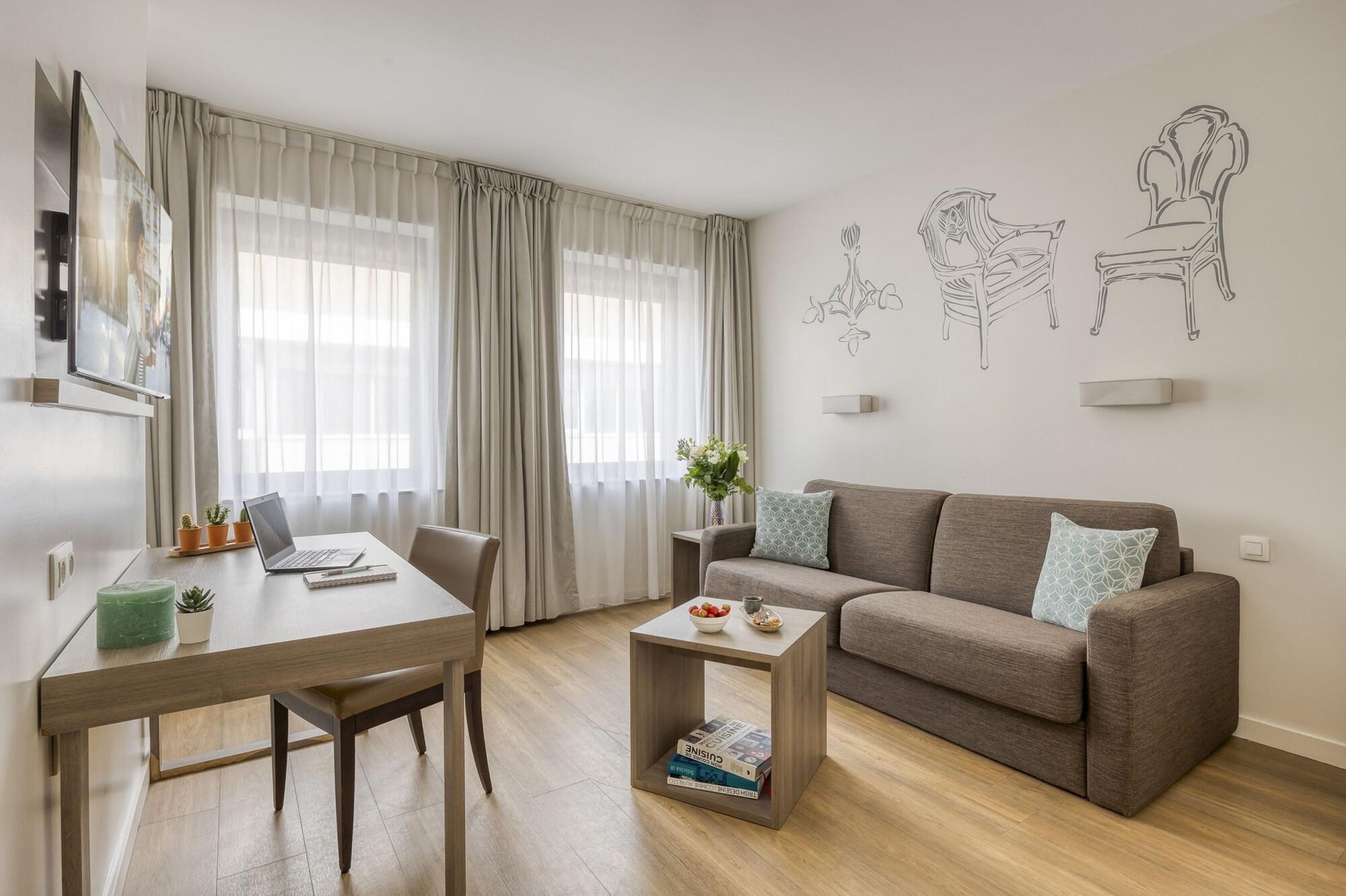 Aparthotel Citadines Toison D'Or Brussels Saint-Gilles Esterno foto