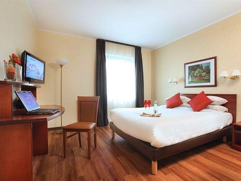 Aparthotel Citadines Toison D'Or Brussels Saint-Gilles Esterno foto